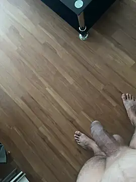 SummerBoy17 live cam on StripChat
