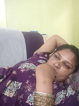 mynatamil143 live cam on StripChat