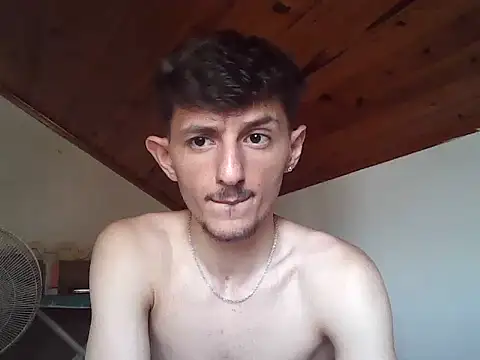 mamihso1 live cam on StripChat