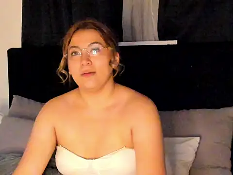 AbbyJacksons_ live cam on StripChat