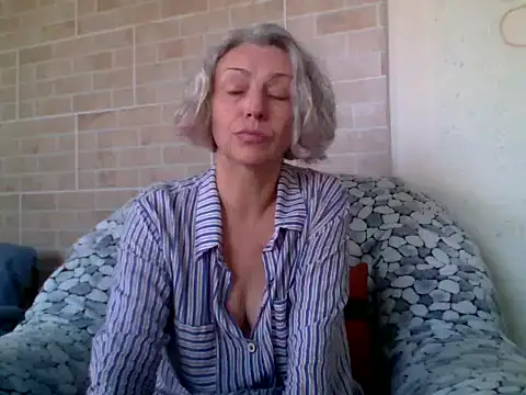 lorie_carrie - Lorie_Carrie's free webcam - UK Sex Cams