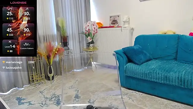 scarlettemptationx - ScarletTemptationX's free webcam - UK Sex Cams