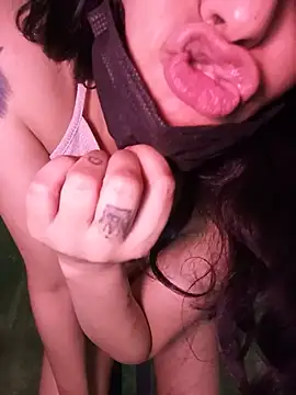Sidra_alarab live cam on StripChat