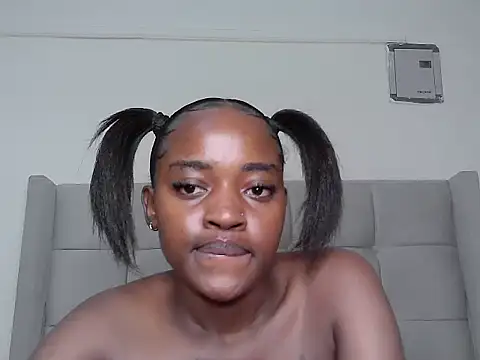 pretty_miss12 - Pretty_miss12's free webcam - UK Sex Cams