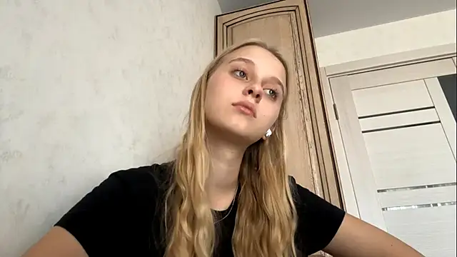 ShauntaAscher webcam