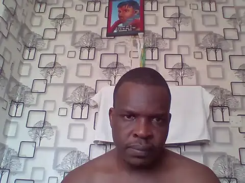 Chumba_001 live cam on StripChat