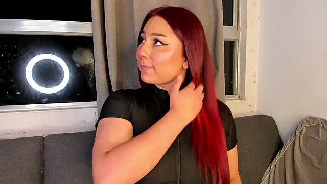 samantha-black webcam