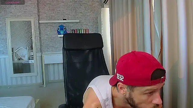 JonahShaw webcam