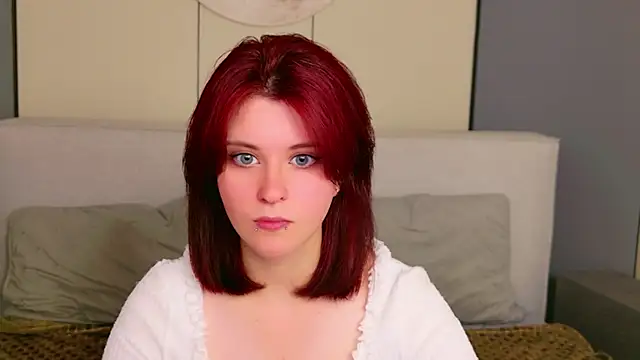 Milana_Bold webcam