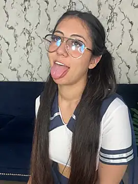 lunaliaa_ - Lunaliaa_'s free webcam - UK Sex Cams