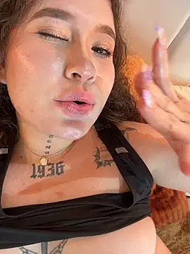 Doll_Ivy webcam