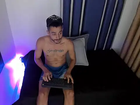 Damiam_23 webcam