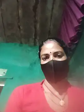 Suneeta2030 webcam