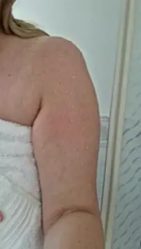 Bella_Squirts webcam
