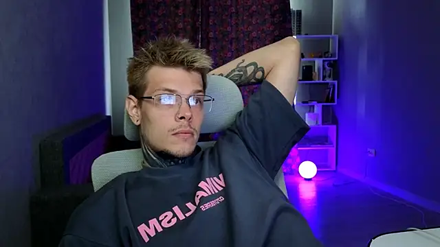 DENIS_HERE webcam