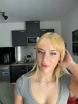 NastiLuv webcam