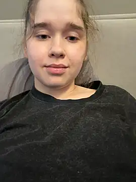 HornyGirlH webcam