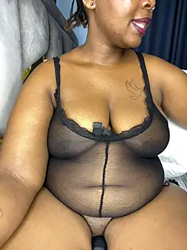BIGMAMA011 webcam
