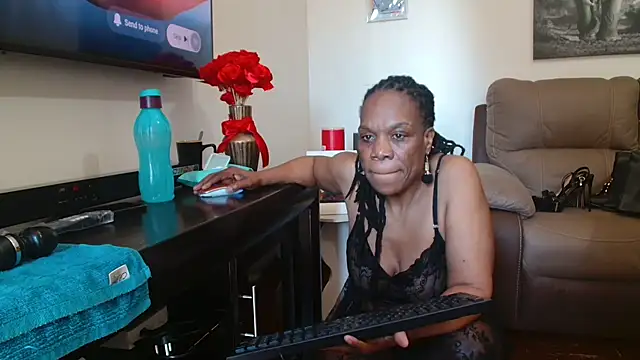 Hotcougar webcam