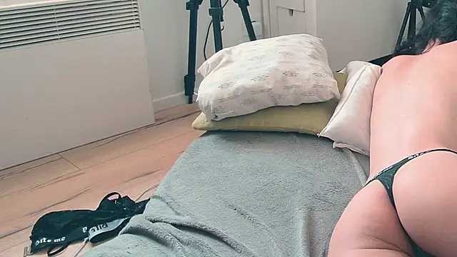 CeriseLapine webcam