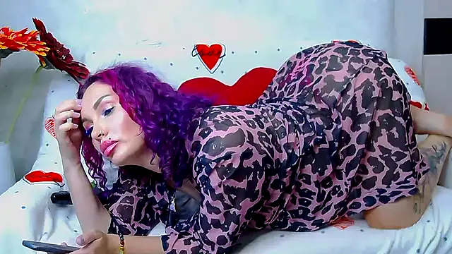 darina_monclie - Darina_Monclie's free webcam - UK Sex Cams