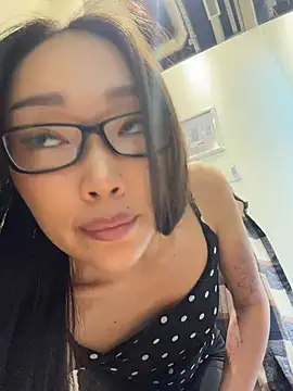 trytomakememoam webcam