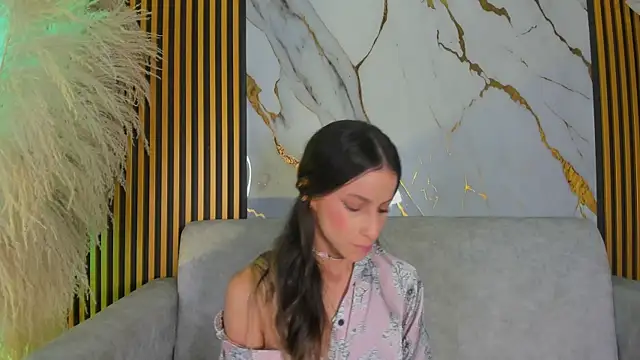 TinaJaneo_01 webcam