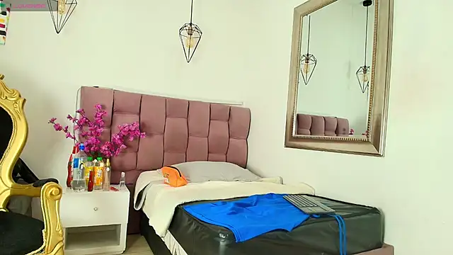 kassandra_Brownn webcam