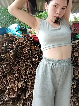 MiuMiu-Babyy webcam