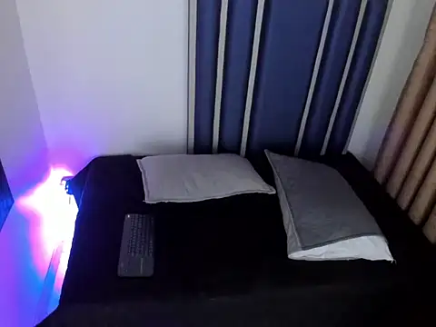 Damiam_23 webcam