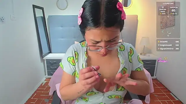 Mitsuri_Smith webcam