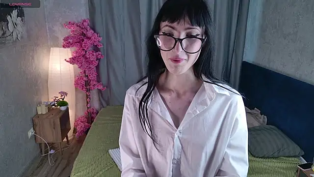 SakuraDreamm live cam on StripChat