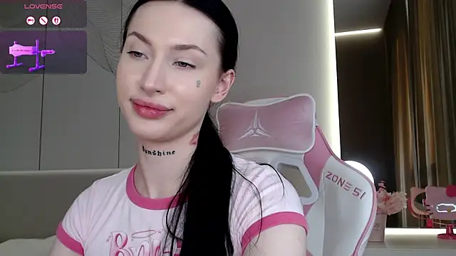 JenniferQueen11 webcam