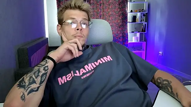 DENIS_HERE webcam