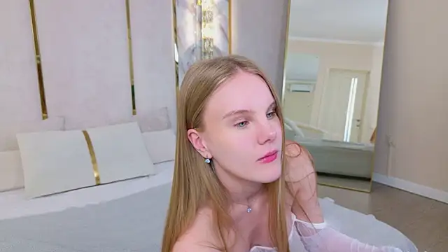Lili_Lohan webcam