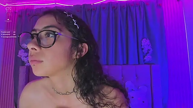 Sarah_Moon1 webcam
