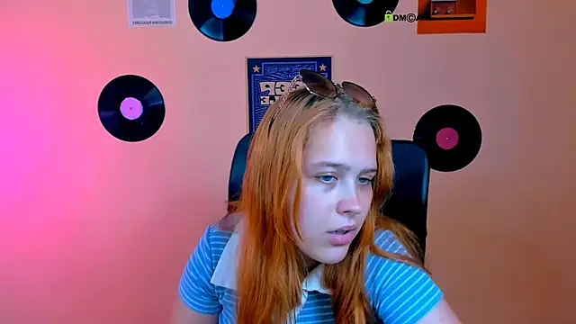 roxy_starr_ webcam