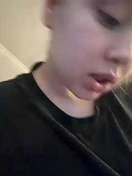 hornygirlh (G young) - SHOW BOOBS