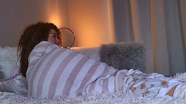 KatBigBum webcam