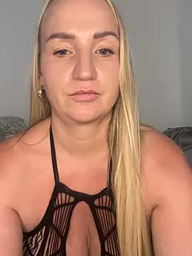 BootyQueenApril