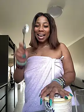 CurvyDesire1