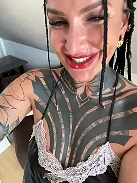 KathaleaNoir webcam