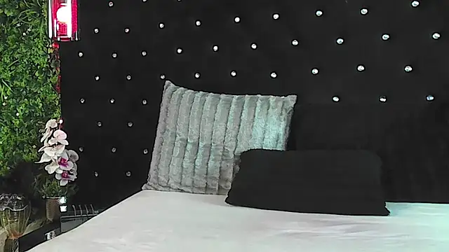 InannaStar webcam