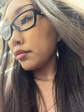 trytomakememoam webcam