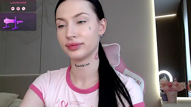 JenniferQueen11 webcam