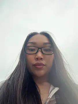 trytomakememoam webcam