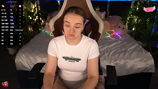 FoxyShy webcam