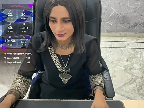 LuvLayla webcam