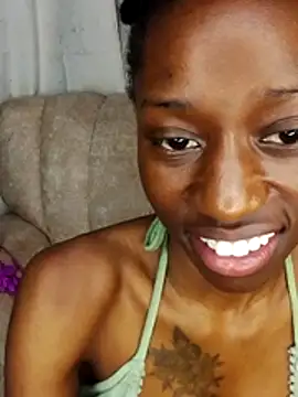 MyrahEbony live sex cam