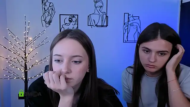 lisa_dark_ webcam